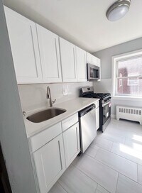 Building Photo - Palisades Apartments