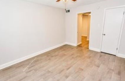 Building Photo - 606 Marshall St