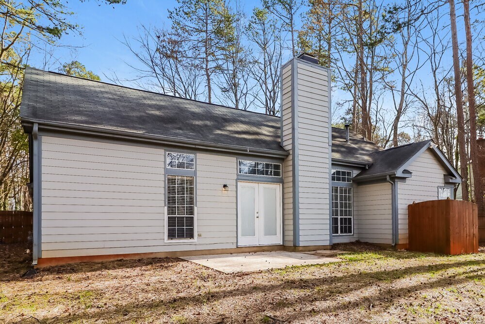 Building Photo - 202 Aurora Ln