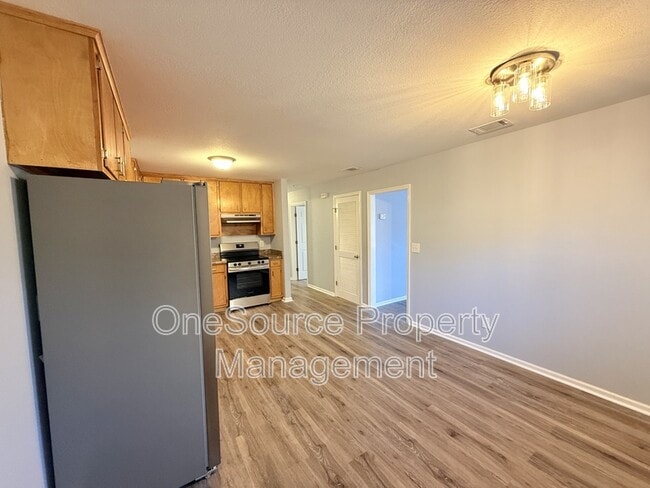 Building Photo - 209 Earnest St