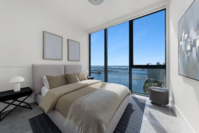 Building Photo - 788 NE 23rd St