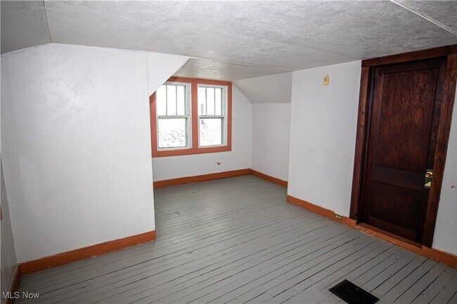 Building Photo - 6828 Indiana Ave