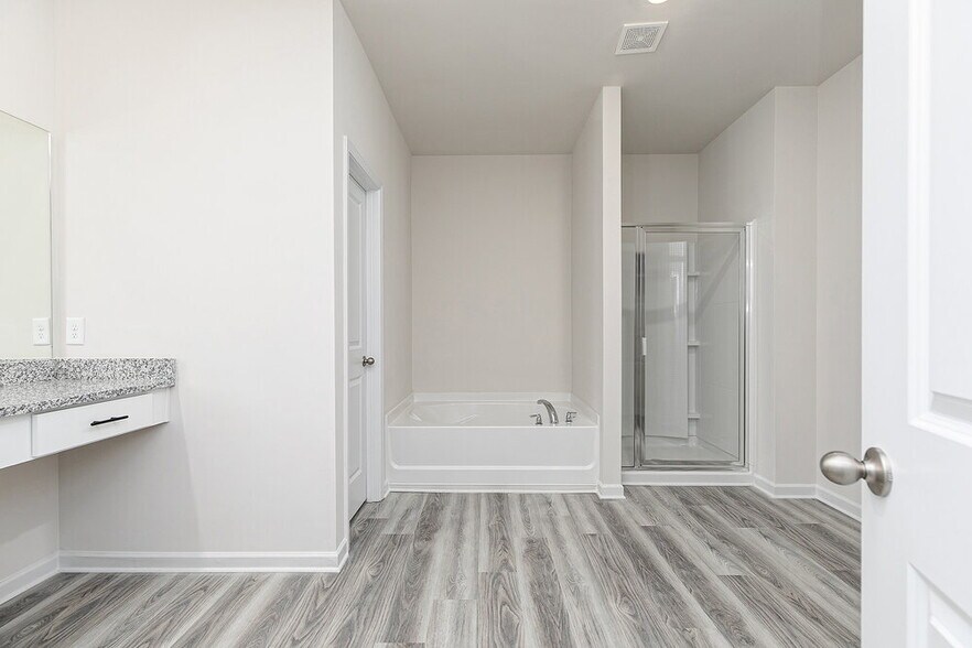 Building Photo - 644 Mackenzie Cv
