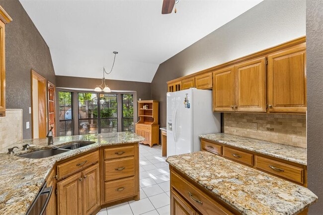 Building Photo - 1820 Chelsea Dr