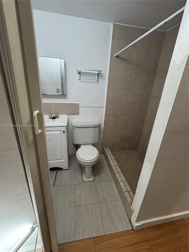 Building Photo - 3271 NW 15th St