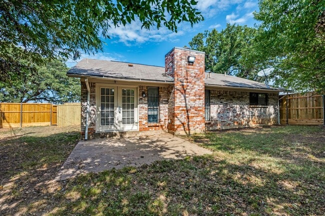 Building Photo - A Perfect Escape: 3 Bedroom House