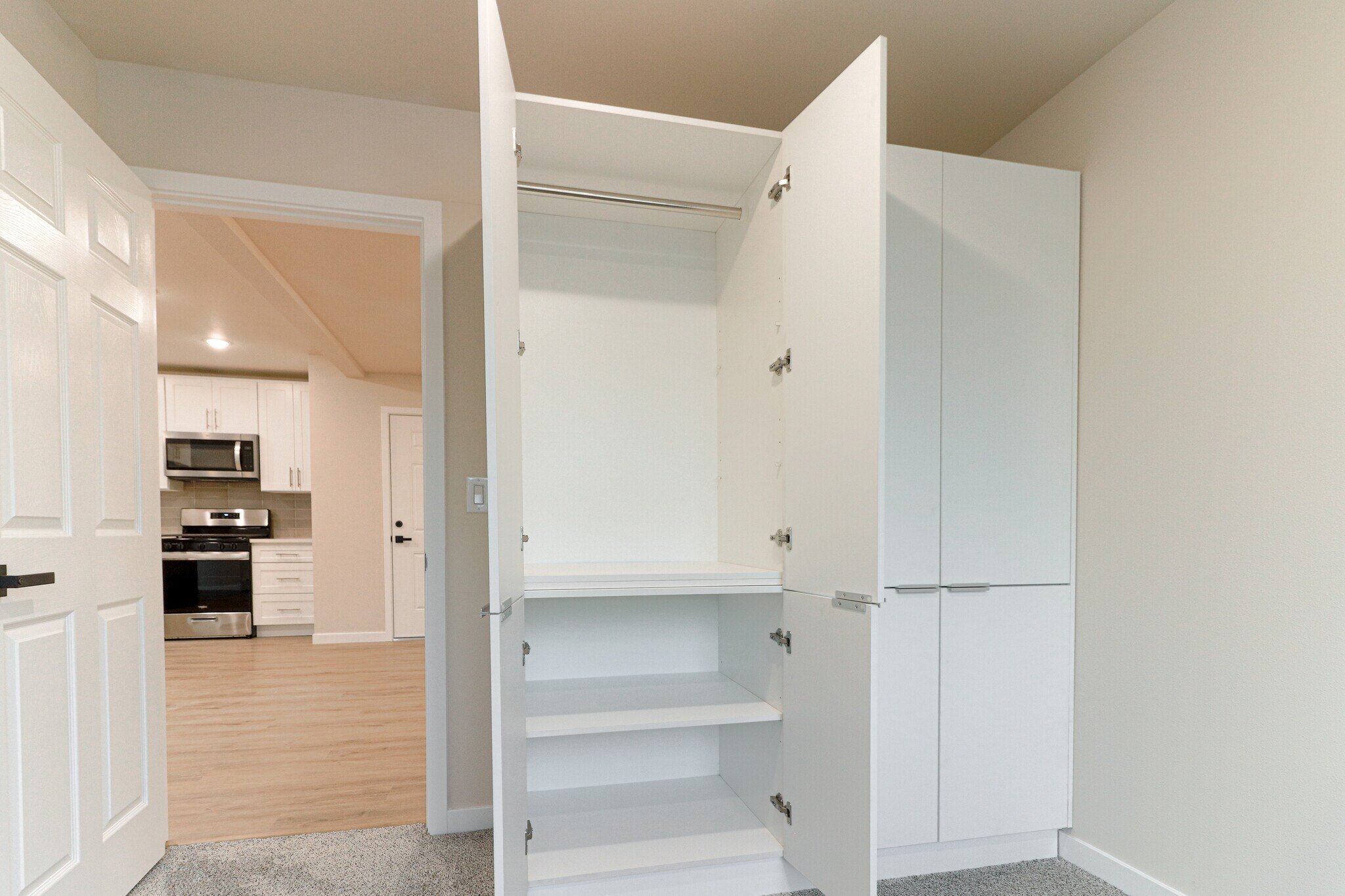 Building Photo - 8202 Mentra St