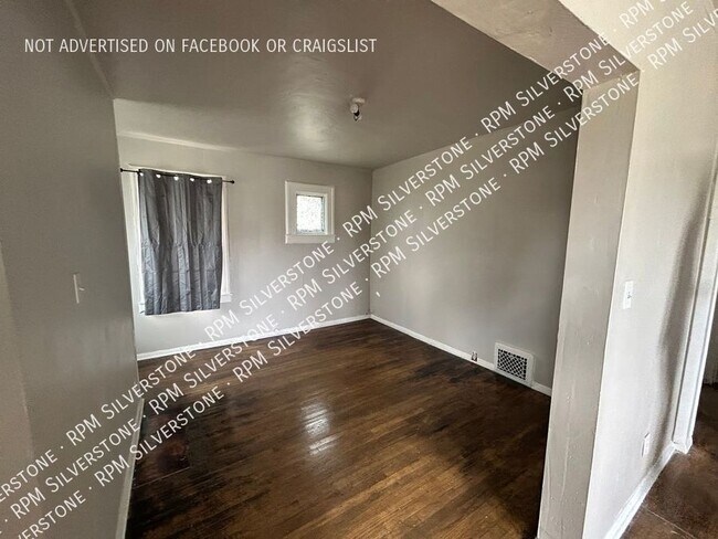 Building Photo - 52 W Bernhard-