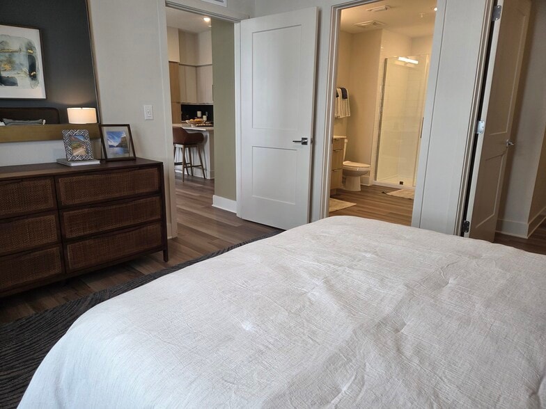 Building Photo - 2720 SW 69th Ave