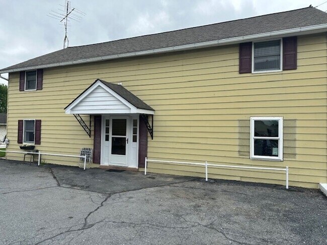 Building Photo - 3707 Old Philadelphia Pike