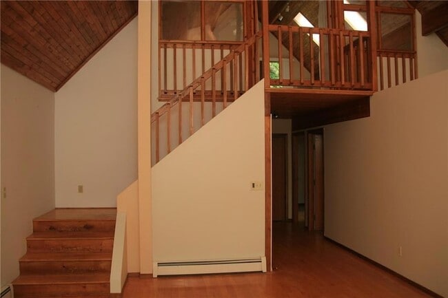 Building Photo - 225 Brigham Tavern Rd