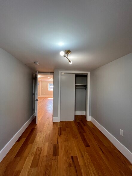 Building Photo - 51 Seidler St