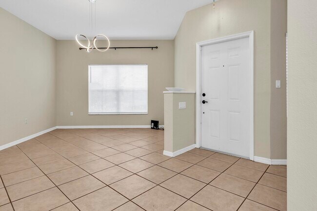 Building Photo - 228 Lake Monterey Cir