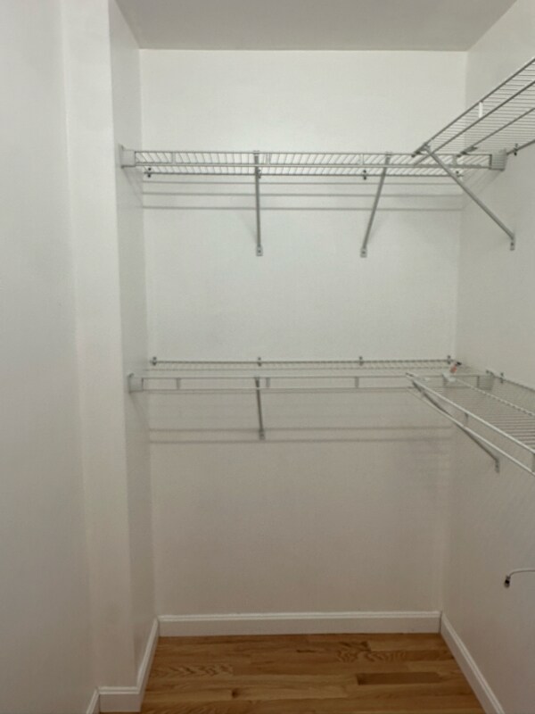 Building Photo - 11 Sherbrooke Ave