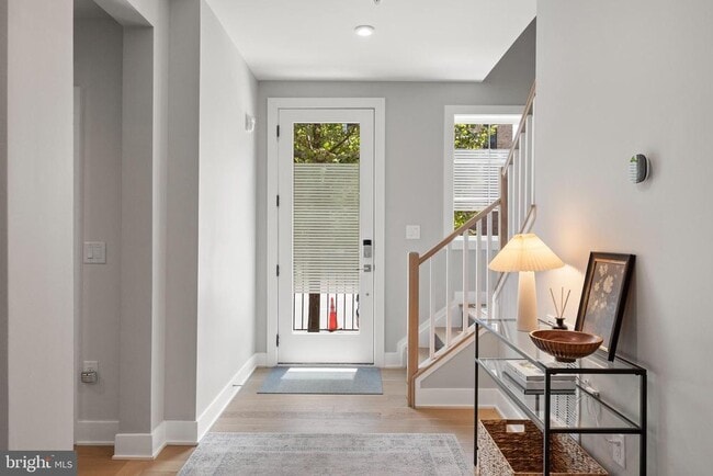 Building Photo - 43442 Croson Ln