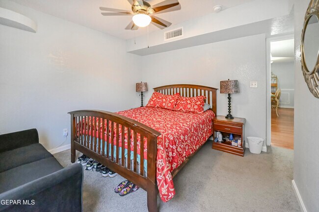 Building Photo - 12732 Tierra Salas Dr