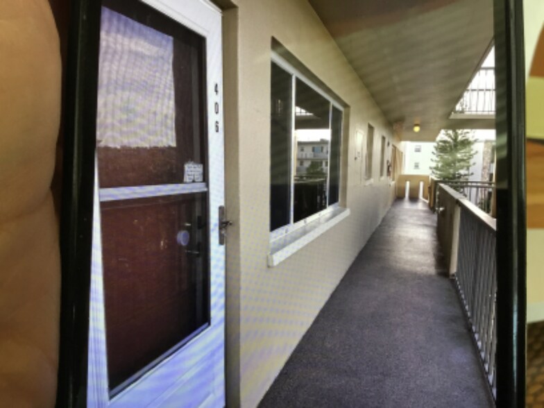 Building Photo - 4460 Ironwood Cir