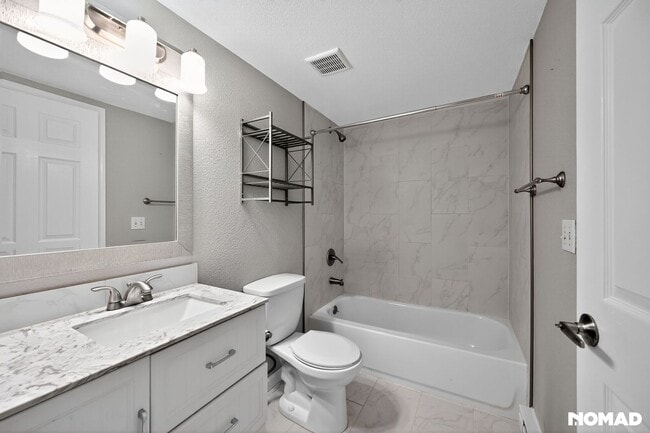 Building Photo - 17403 E Mansfield Ave