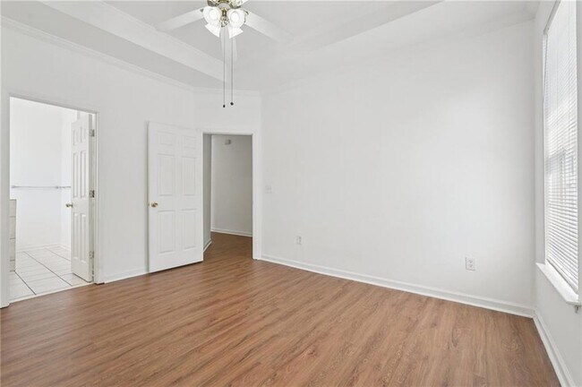 Building Photo - 2596 Bates St SE