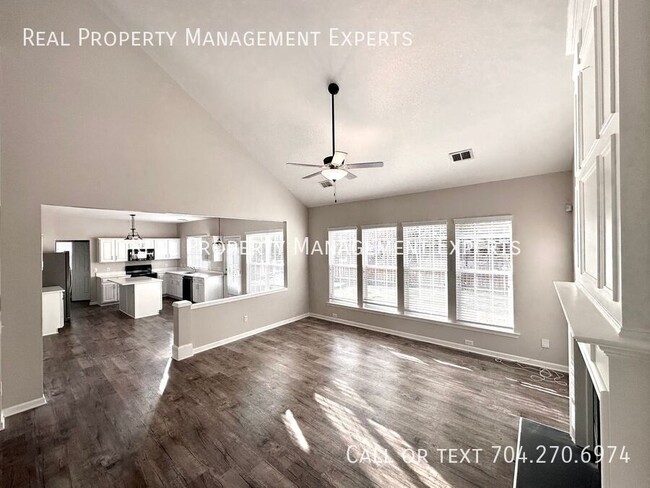 Building Photo - 18124 Harbor Mist Rd