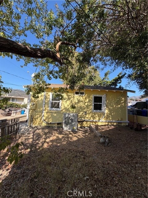 Building Photo - 2704 Mayfield Ave