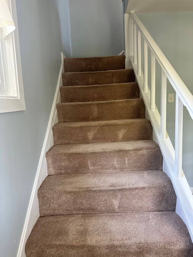 Building Photo - Great Newly Remodeled 3 bed in Madisonvill...