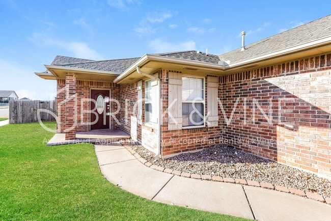 Building Photo - 4213 Hunterfield Ave