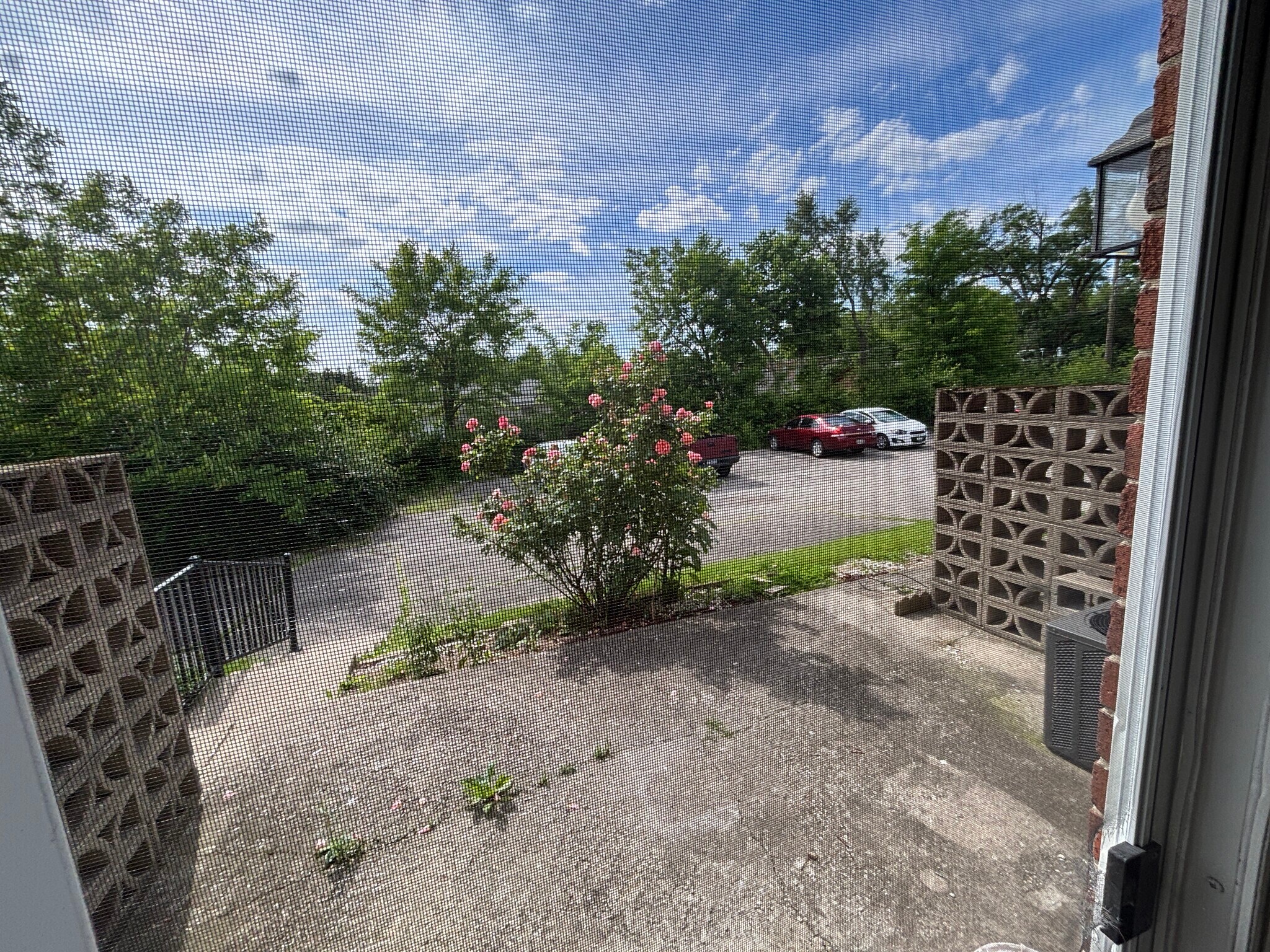 Building Photo - 820 Jackson Ln