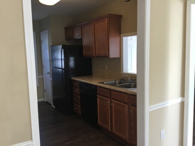 Building Photo - 378 Walden Ridge Ct