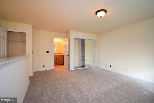 Building Photo - 5821 Inman Park Cir