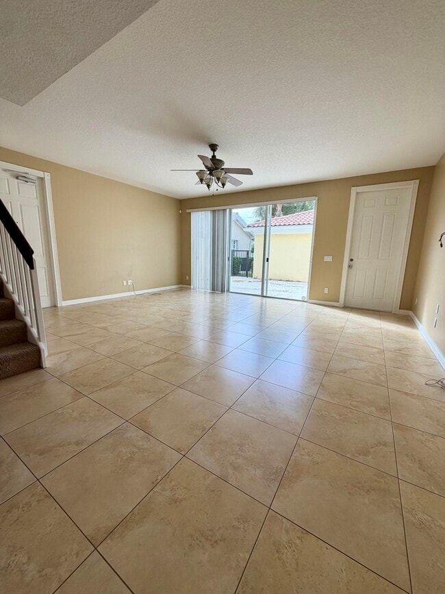 Building Photo - 1605 Jeaga Dr