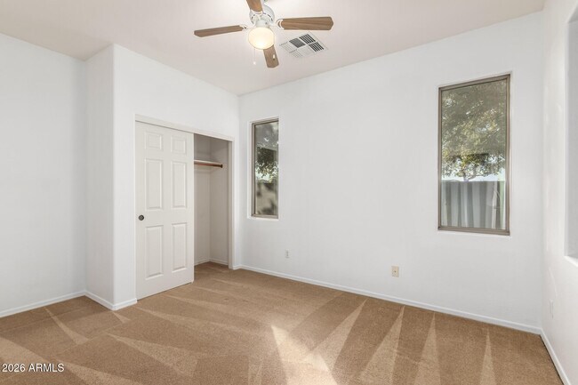 Building Photo - 7402 N 88th Ln