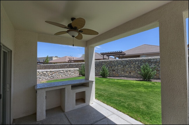 Building Photo - 2166 Enchanted Crst Dr