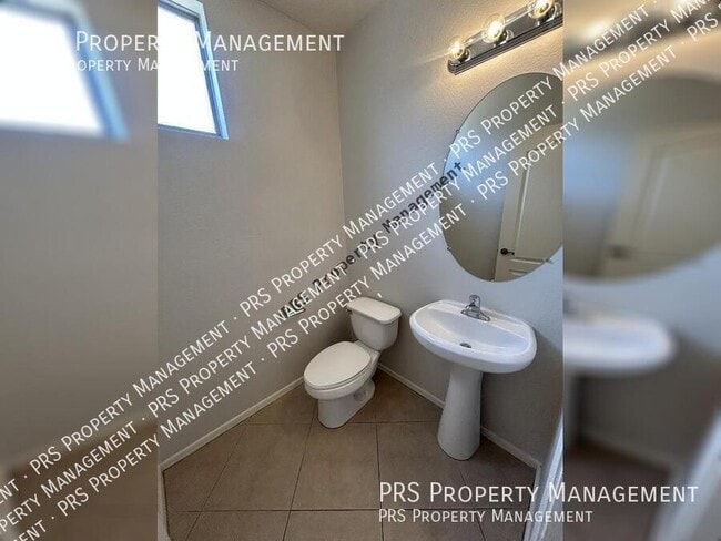 Building Photo - 3651 E Sundance Ave