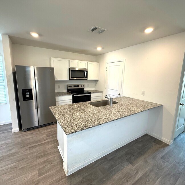 Building Photo - 11926 Midas Ln