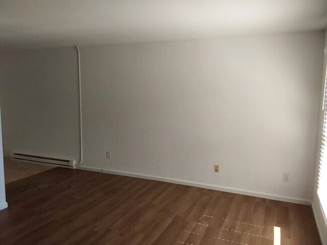 Building Photo - 6110 Scotch Blue Dr