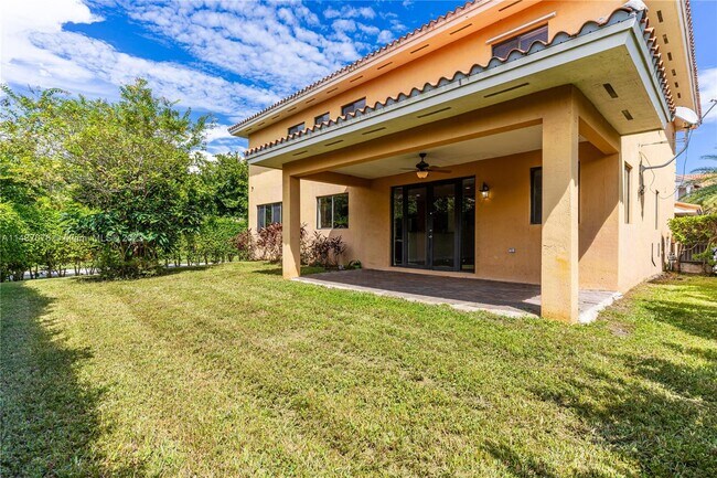 Building Photo - 18822 SW 74th Ct