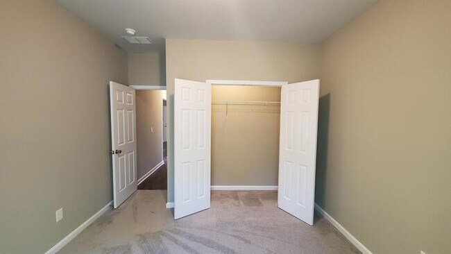 Building Photo - 5099 Mars Hill Rd