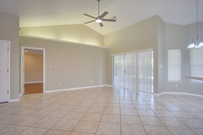 Building Photo - “Celebrate the Season! 4BR Cantonment Home...