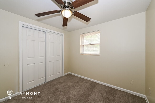 Building Photo - 6009 Verdes Rd