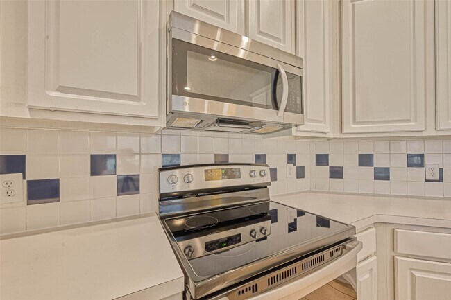 Building Photo - 23646 Hawkins Creek Ct