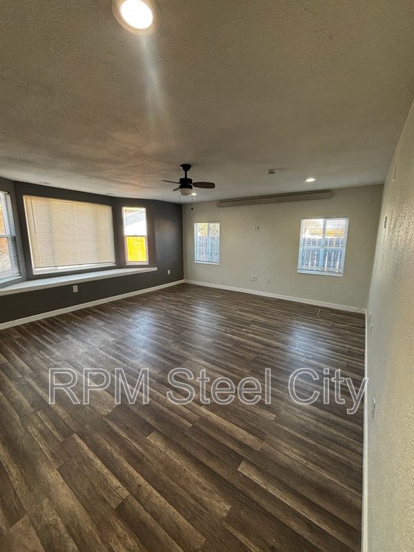 Building Photo - 2521 Emilia St