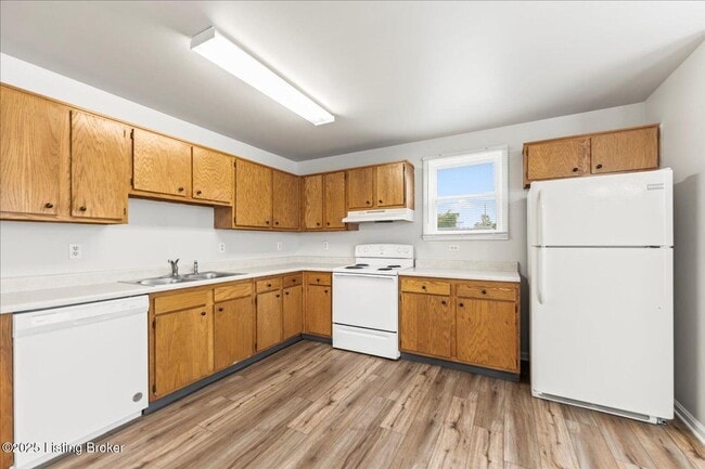 Building Photo - 117 Deerfield Ct