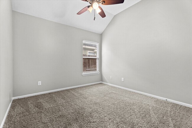 Building Photo - 12719 Hart Hollow Ln
