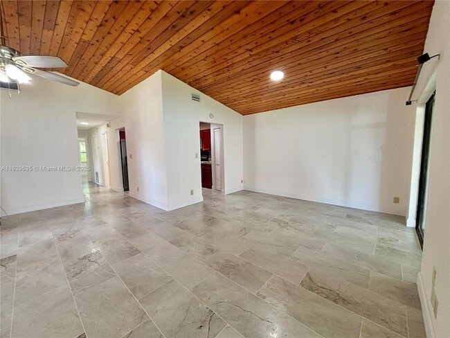 Building Photo - 11615 NW 23rd Ct