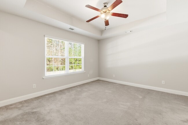 Building Photo - 240 Canyon Oak Loop