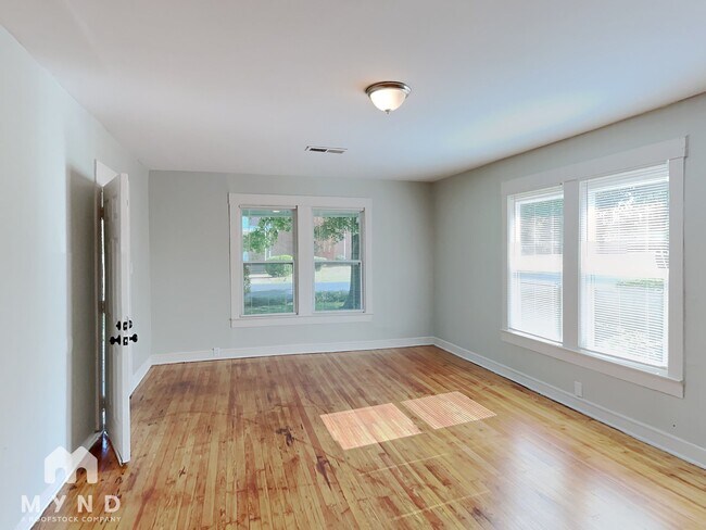 Building Photo - 1516 65th St W
