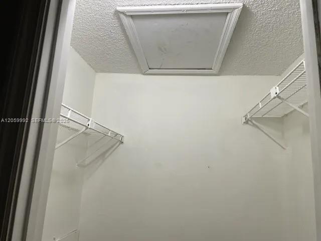 Building Photo - 2926 S University Dr