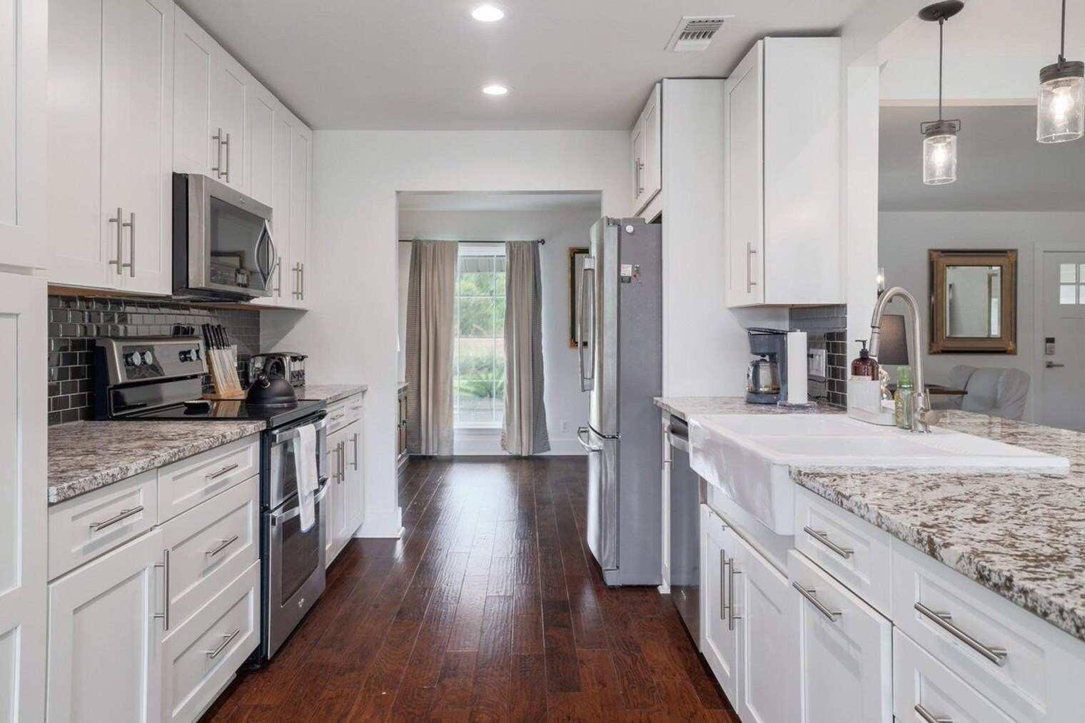 Building Photo - 7107 Scenic Brook Dr