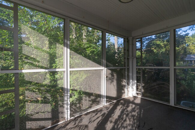 Building Photo - 418 E. Washington Blvd.